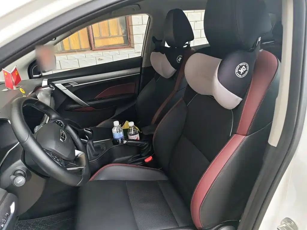Geely Binyue — миниатюра 11