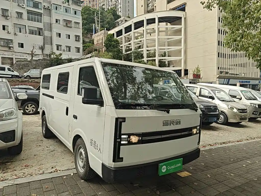 SRM Xinyuan E3L — миниатюра 4