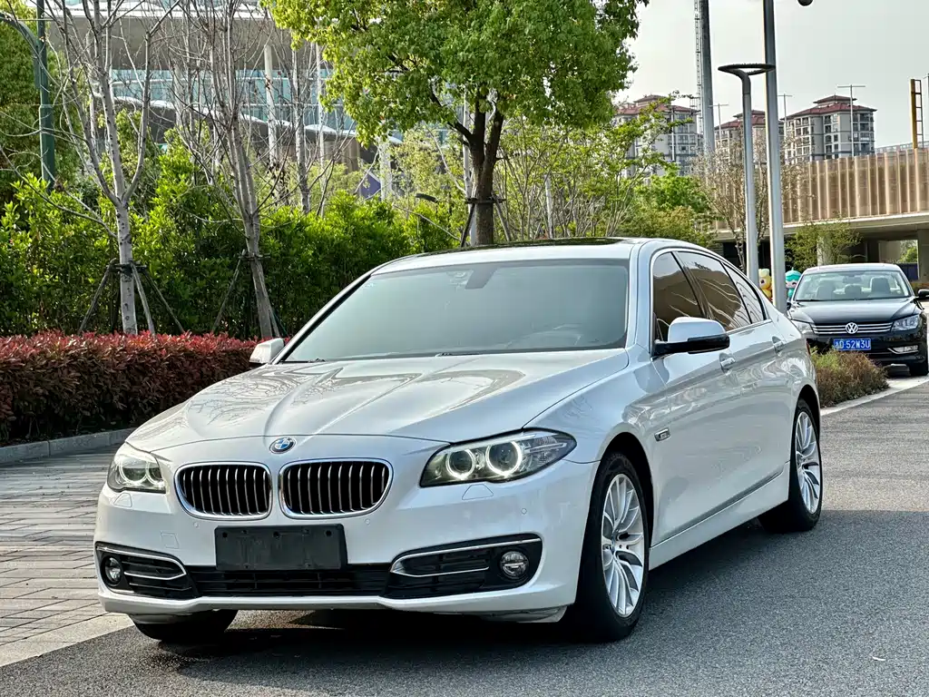 BMW 5 Series 2016