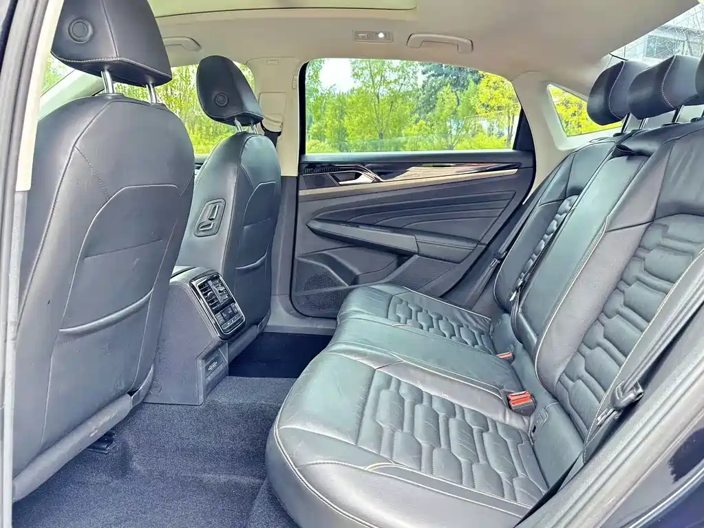 Volkswagen Passat — миниатюра 5