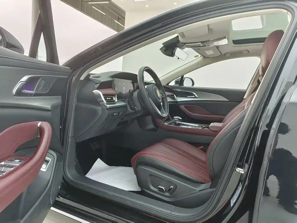 Hongqi Hongqi H5 — миниатюра 4
