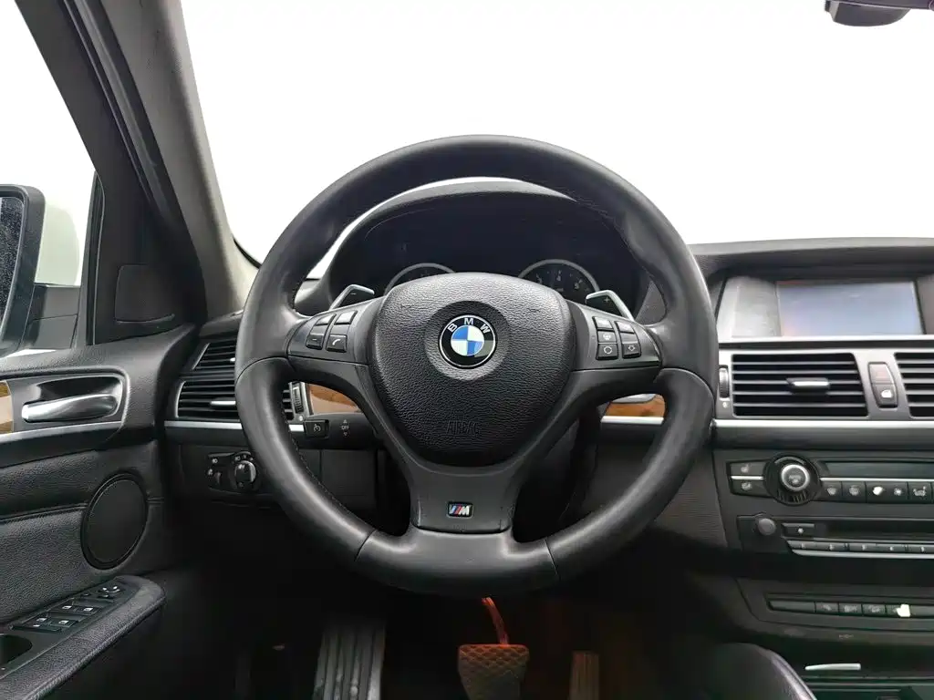 BMW X6 — миниатюра 13