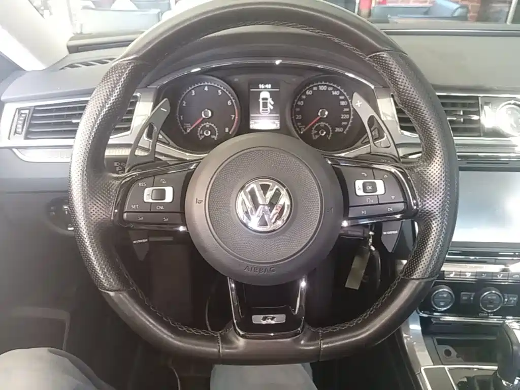 Volkswagen Passat — миниатюра 11