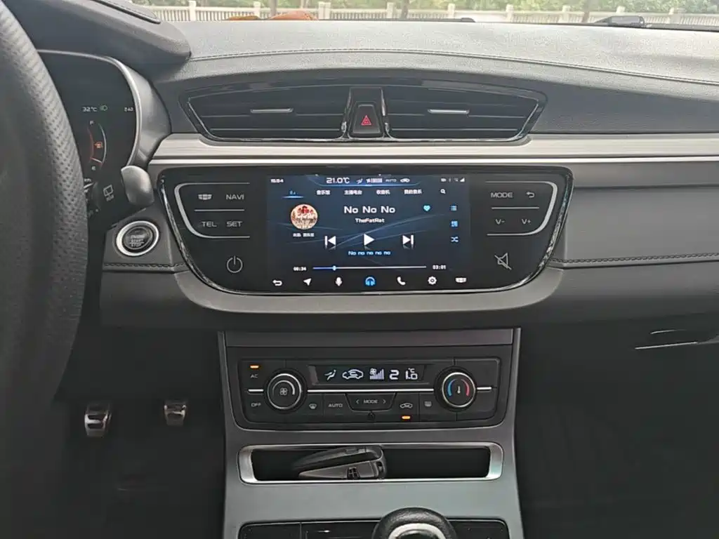 Geely Vision S1 — миниатюра 13