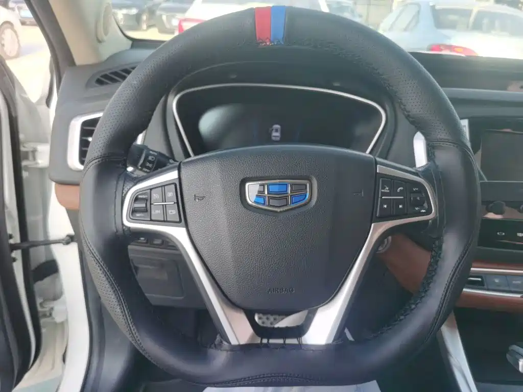 Geely Vision X6 — миниатюра 4
