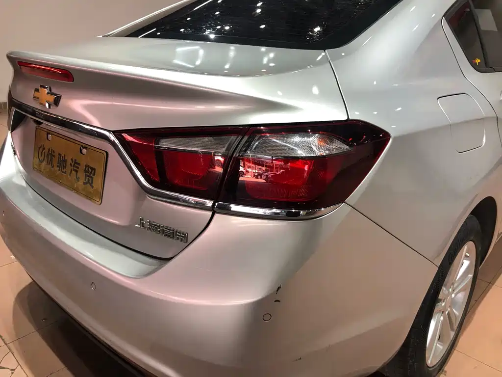 Chevrolet Cruze 2015 1.5L AT Luxury