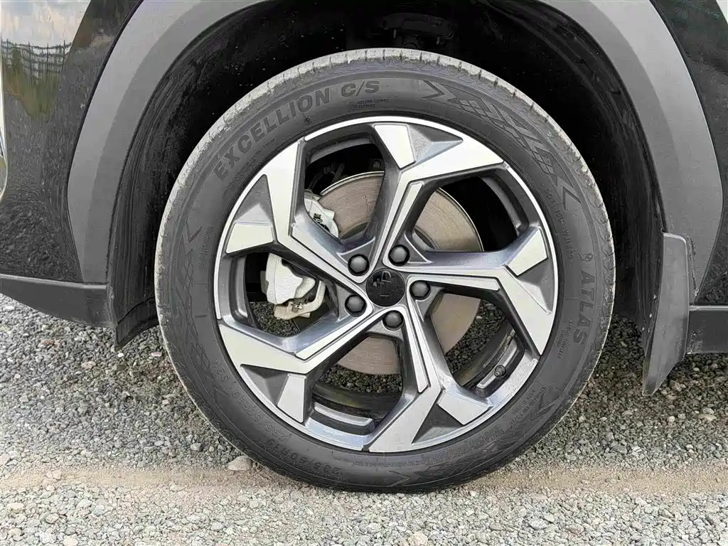 Geely Boyue L — миниатюра 14