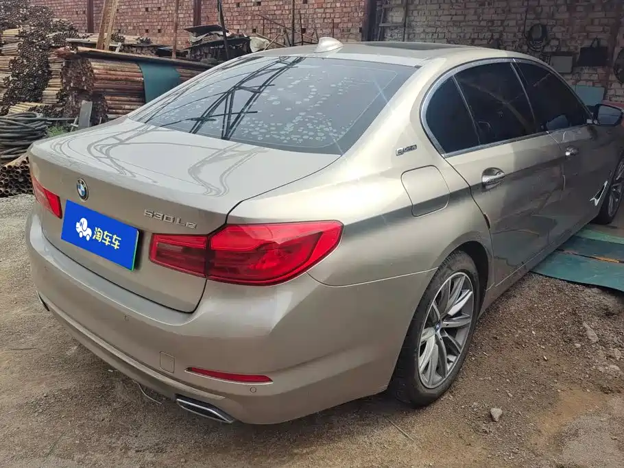 BMW 5 Series New Energy — миниатюра 3