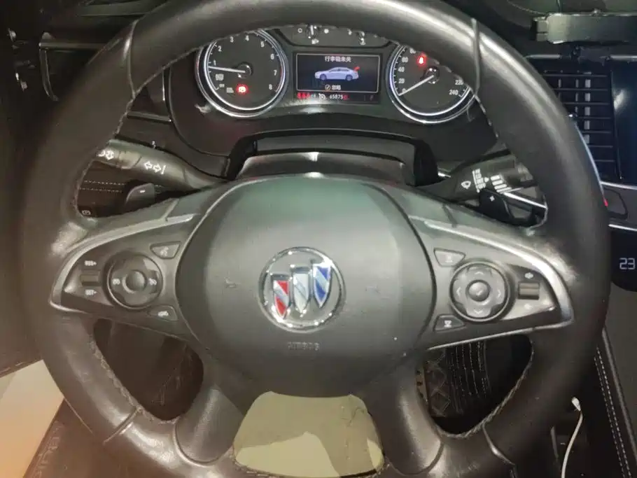 Buick LaCrosse — миниатюра 14