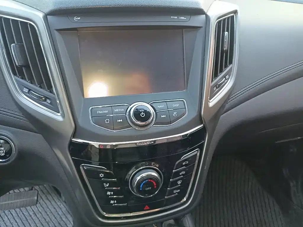 Changan CS35 — миниатюра 13