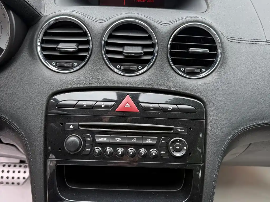 Peugeot 308 (Import) — миниатюра 28