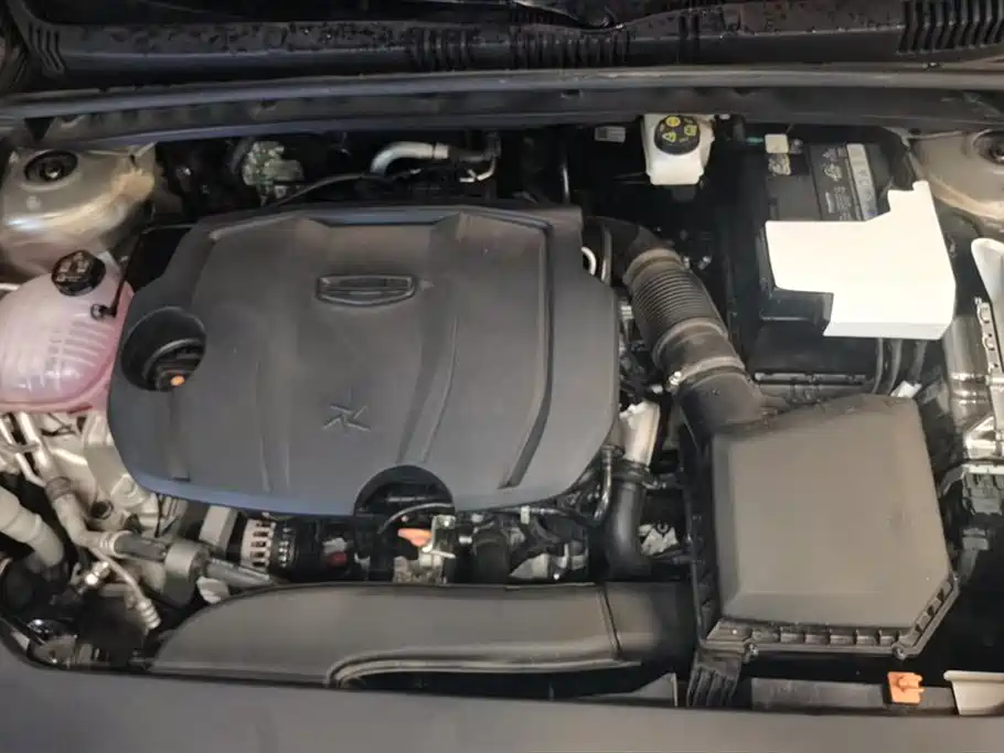 Geely Emgrand 2026 5 1.5T DCT Flagship