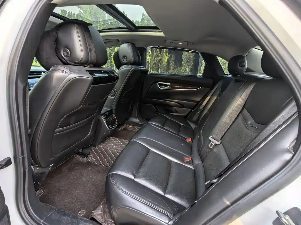 Cadillac XTS — миниатюра 13
