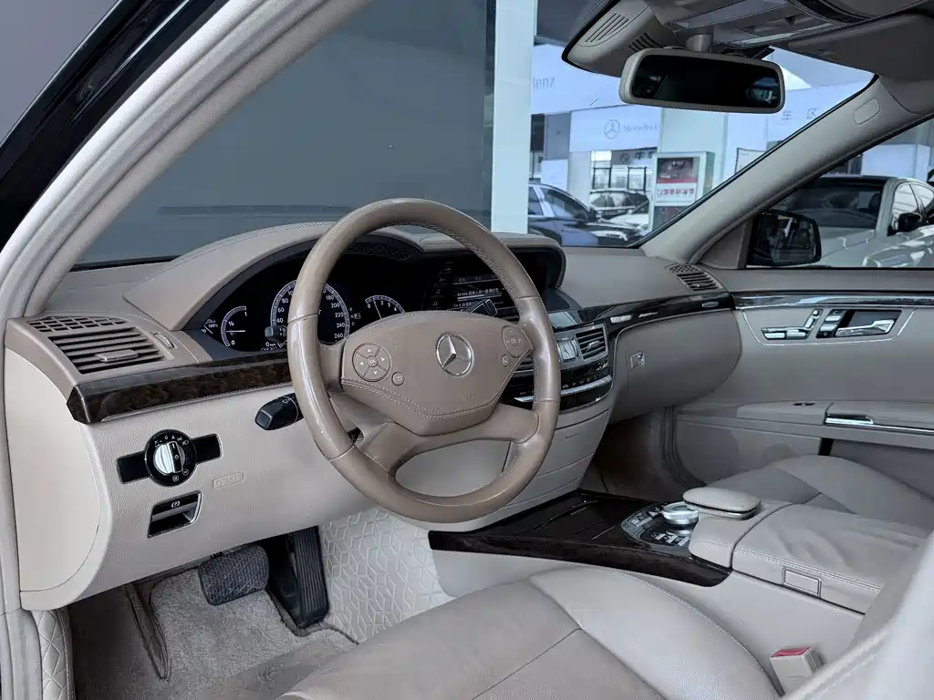Mercedes-Benz S-Class — миниатюра 20