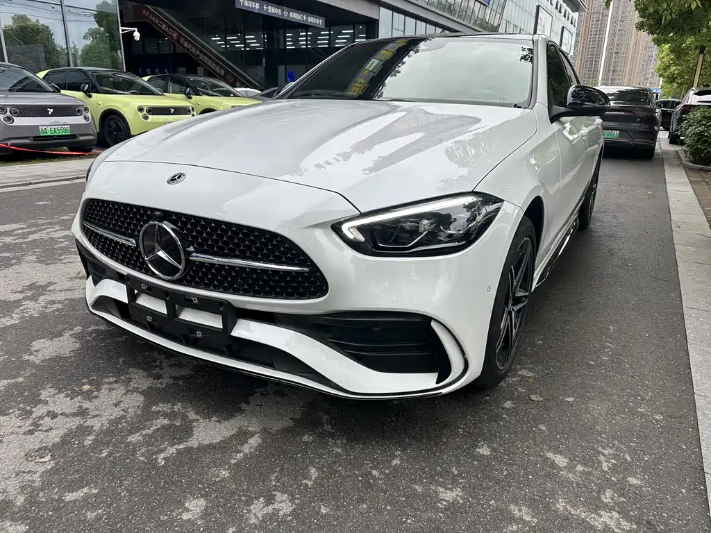 Mercedes-Benz C-Class 2023