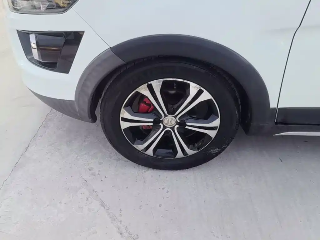 BAIC Senova X25 — миниатюра 23