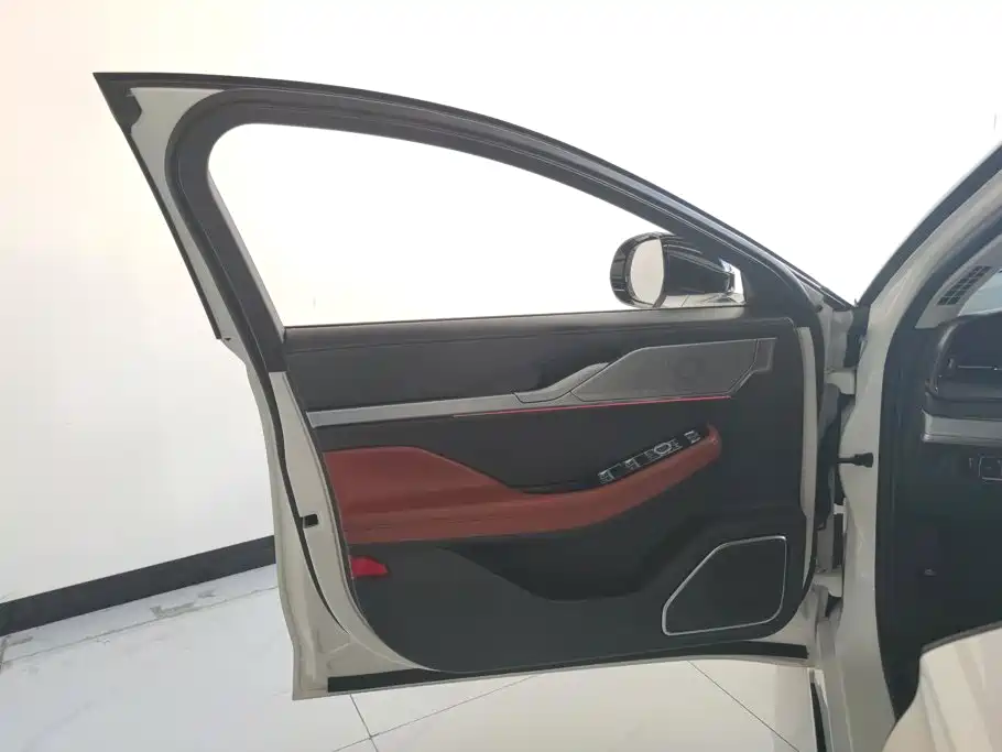 Lincoln Z — миниатюра 7