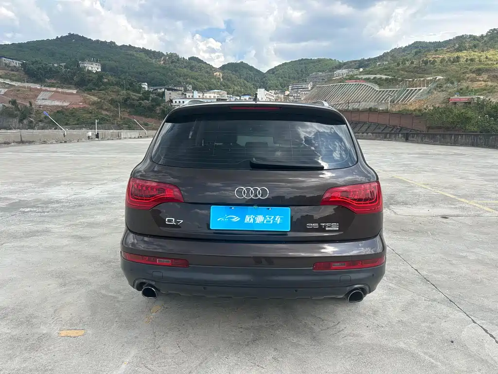 Audi Q7 — миниатюра 6