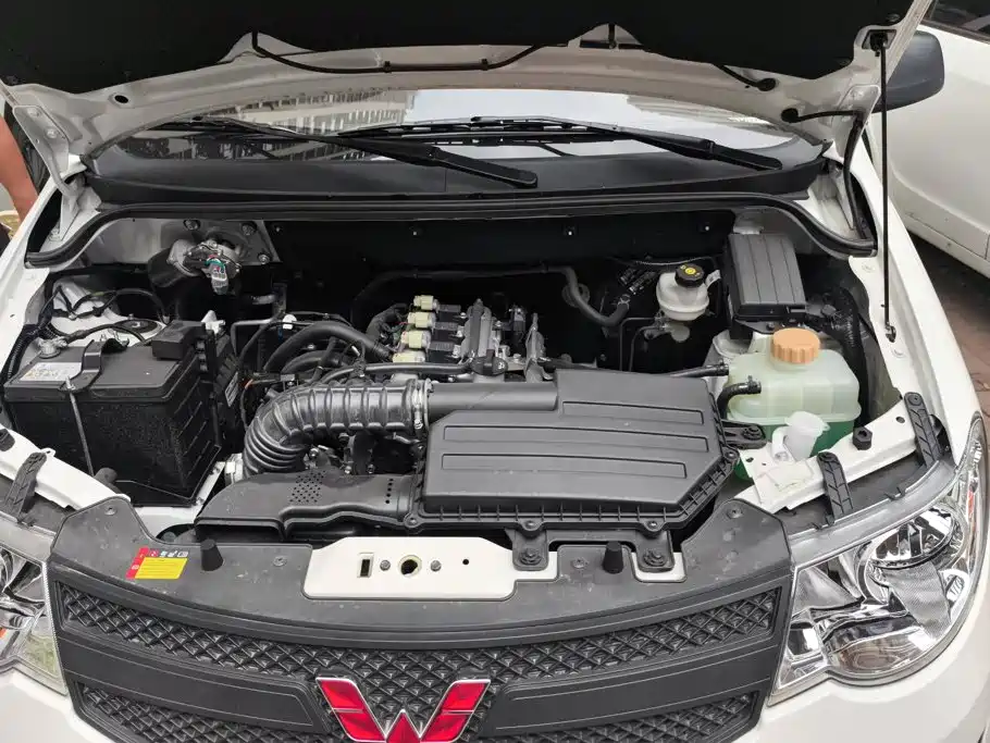 Wuling Hongguang — миниатюра 10