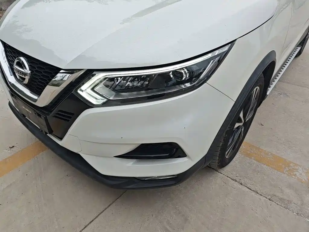 Nissan Qashqai — миниатюра 24