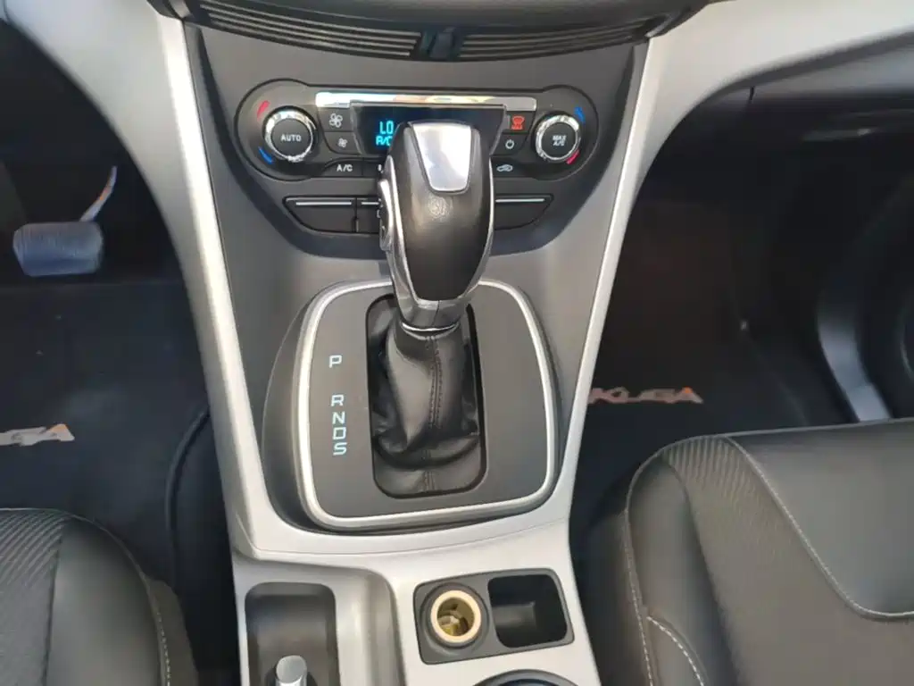 Ford Kuga — миниатюра 14