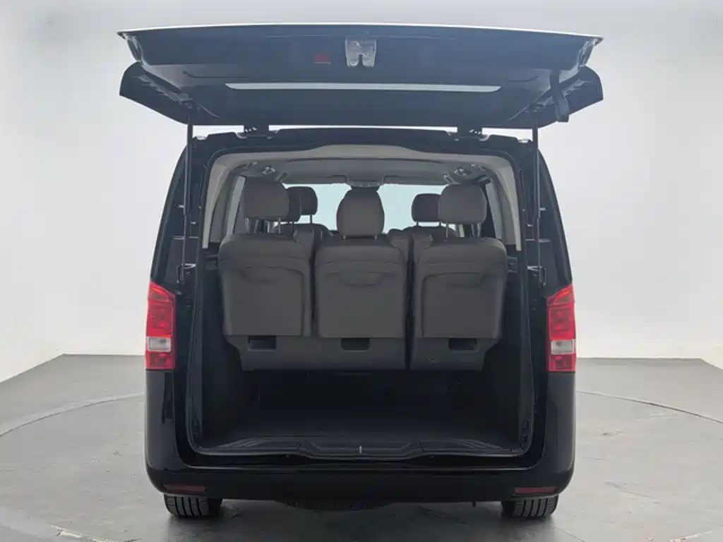 Mercedes-Benz Vito — миниатюра 6