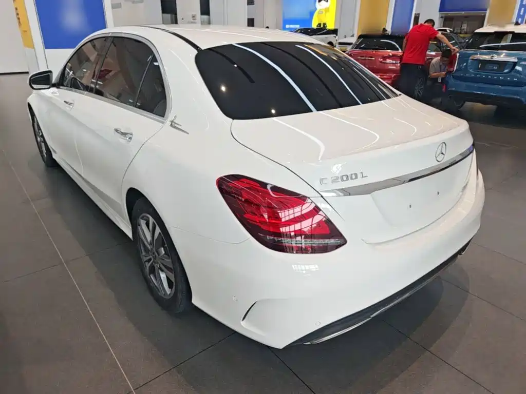 Mercedes-Benz C-Class — миниатюра 5