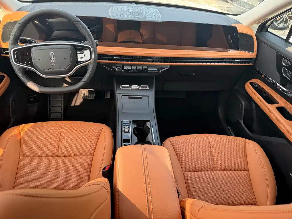 Lincoln Corsair 2026 2.0T Elegant