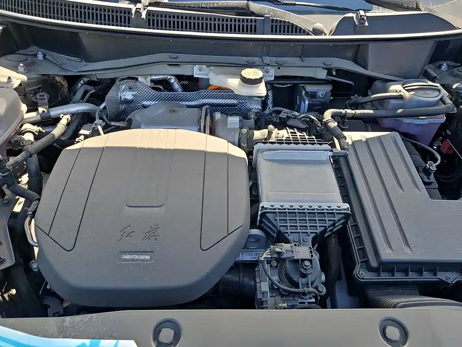 Hongqi Hongqi HS3 PHEV — миниатюра 8