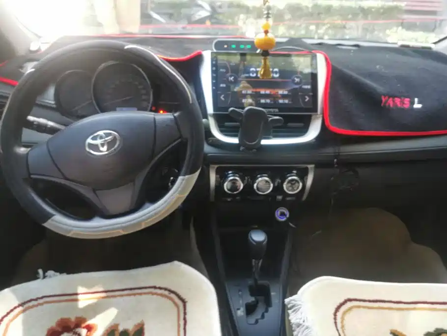 Toyota Yaris L — миниатюра 12