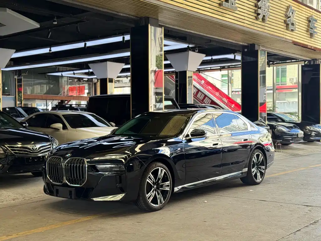 BMW 7 Series 0