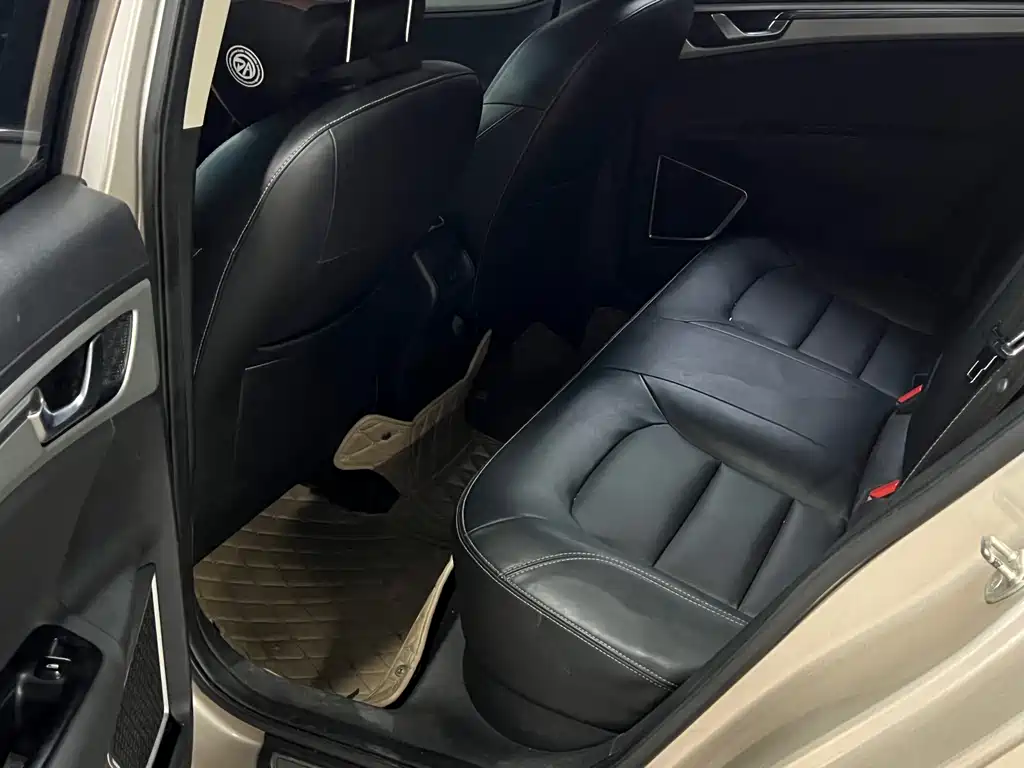 Geely Emgrand GL — миниатюра 5