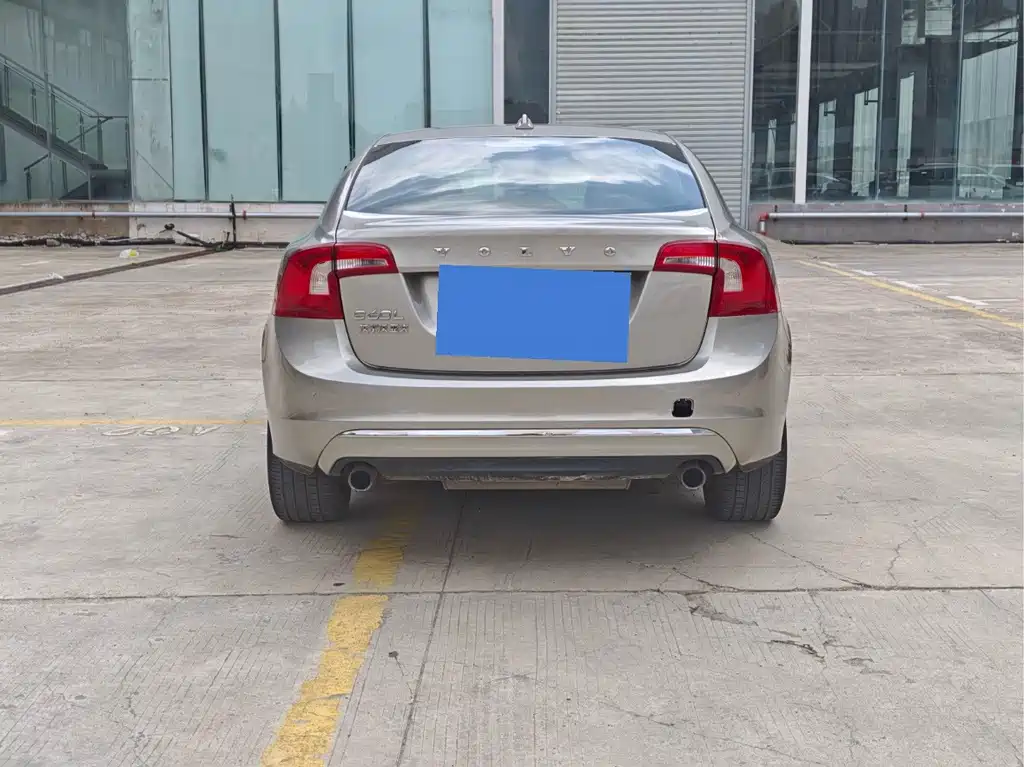Volvo S60 — миниатюра 8