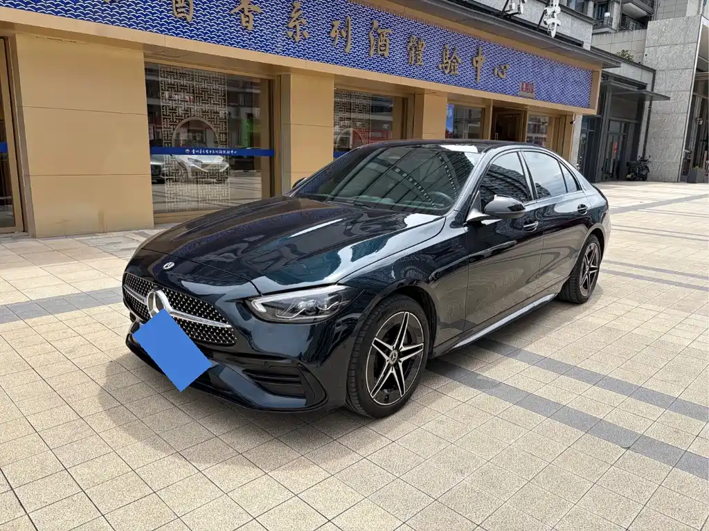 Mercedes-Benz C-Class 2024