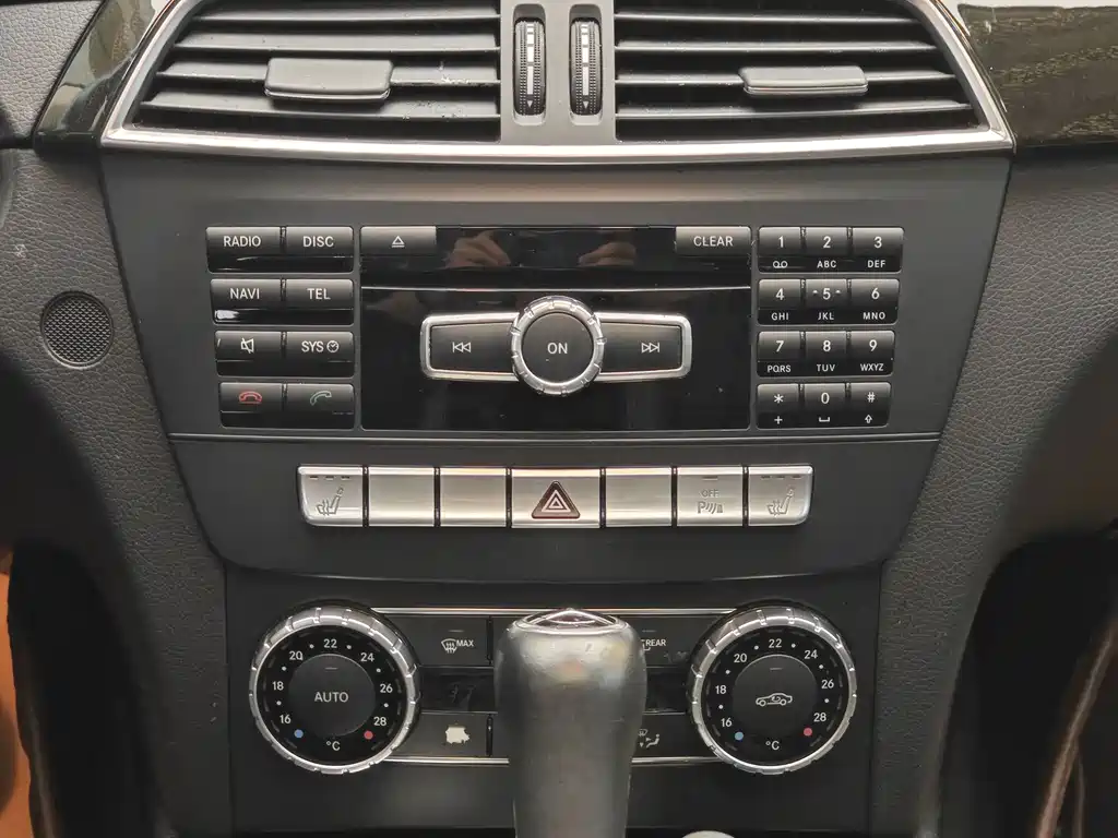 Mercedes-Benz C-Class — миниатюра 11