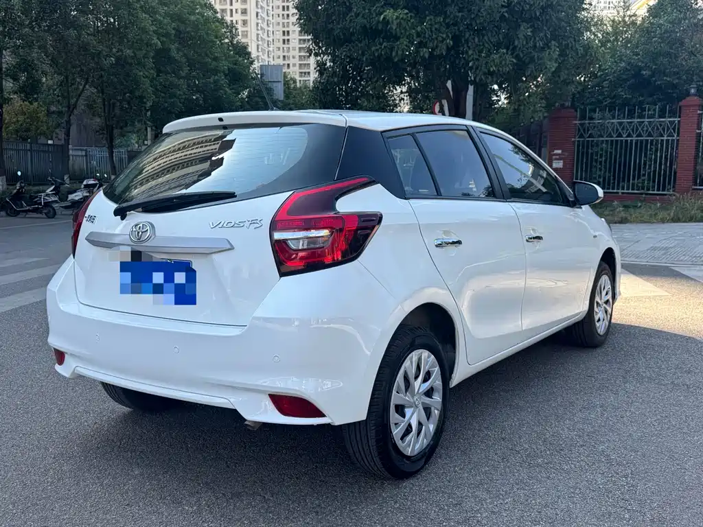 Toyota Vios FS — миниатюра 3