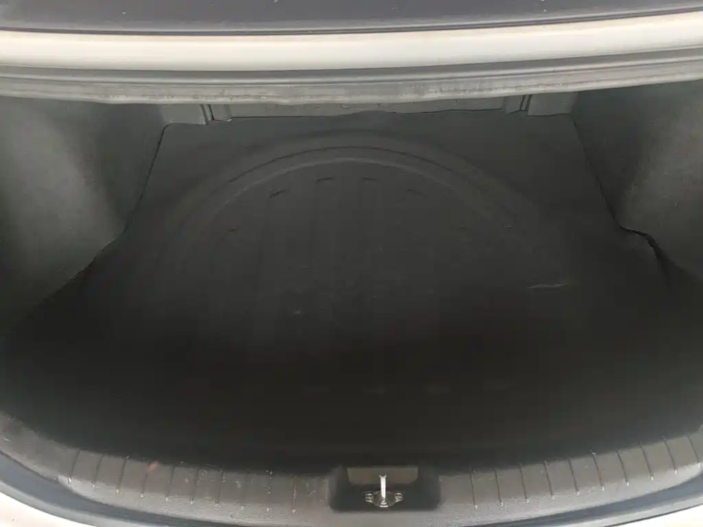 Hyundai Elantra — миниатюра 19