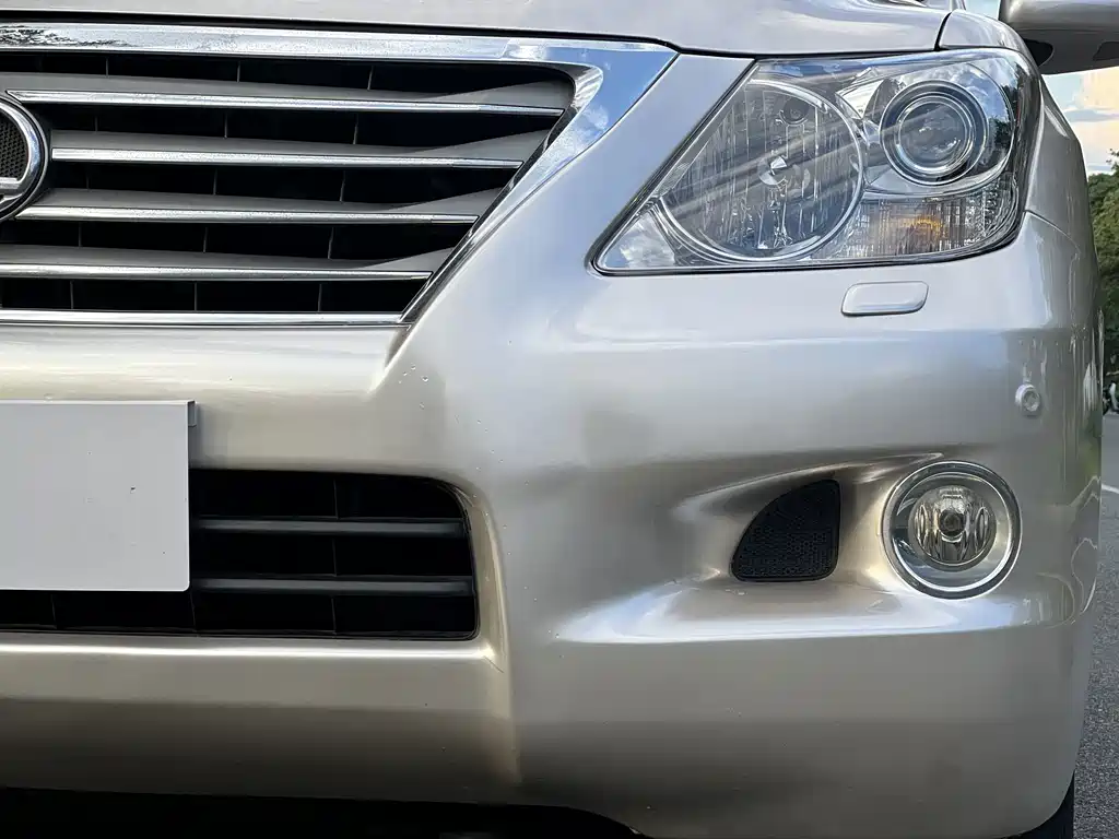Lexus LX — миниатюра 3