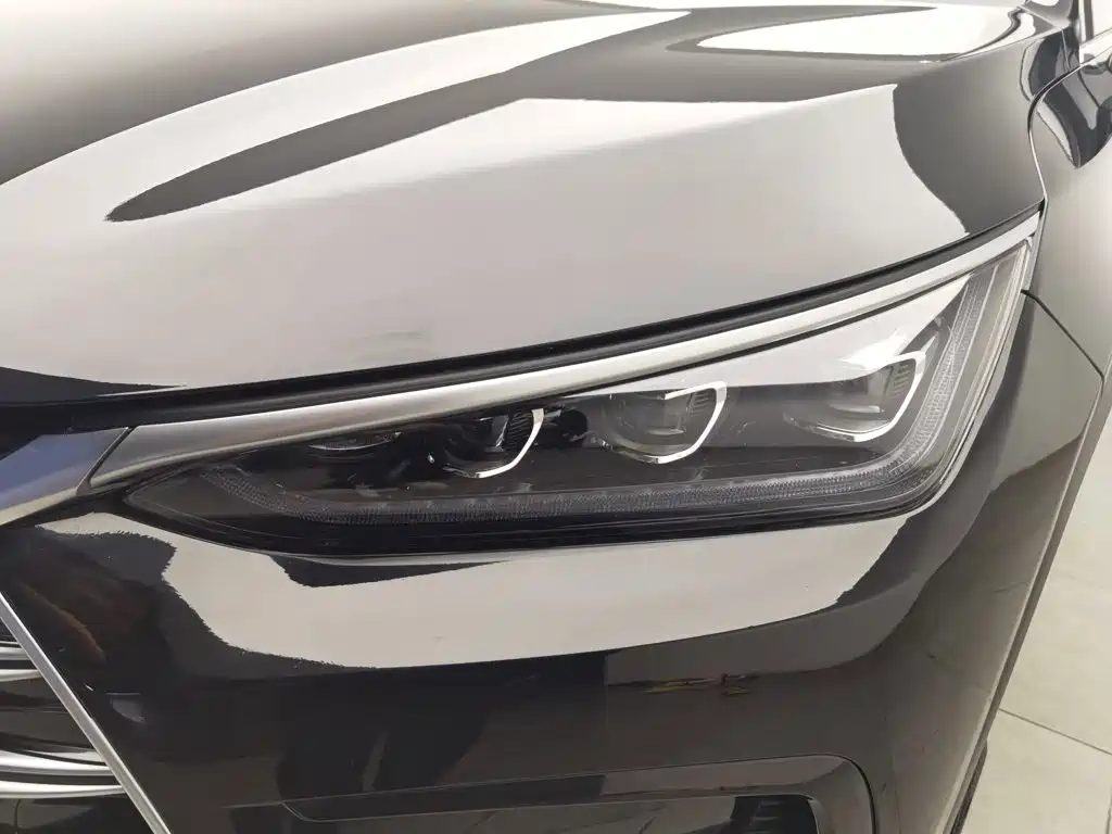 BYD Tang New Energy — миниатюра 7