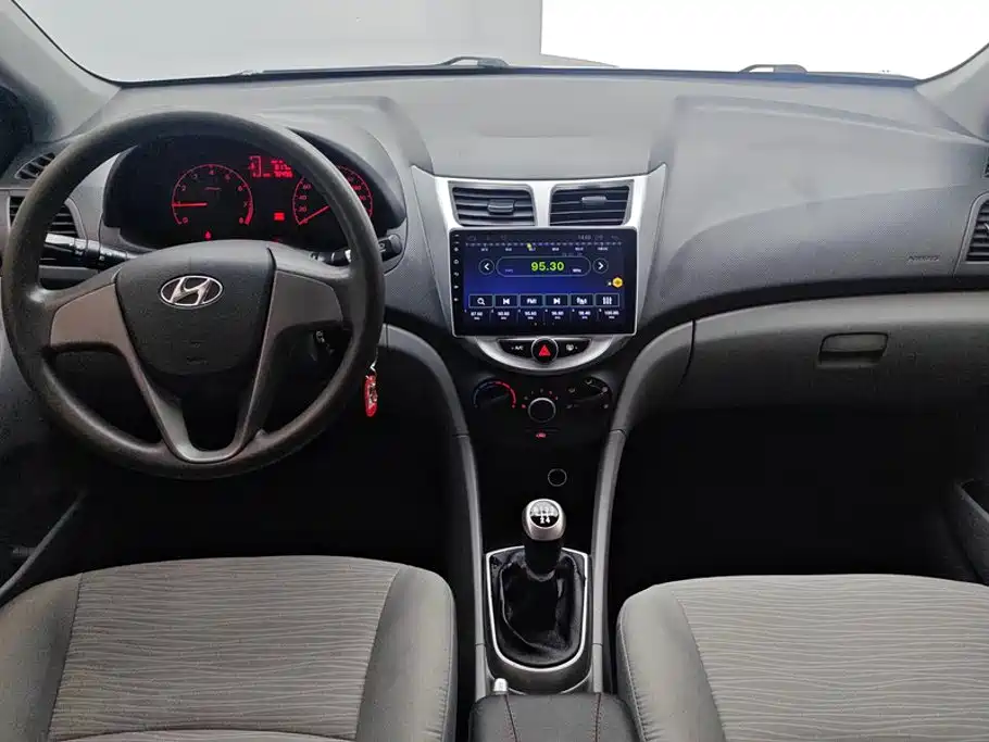 Hyundai Verna — миниатюра 12