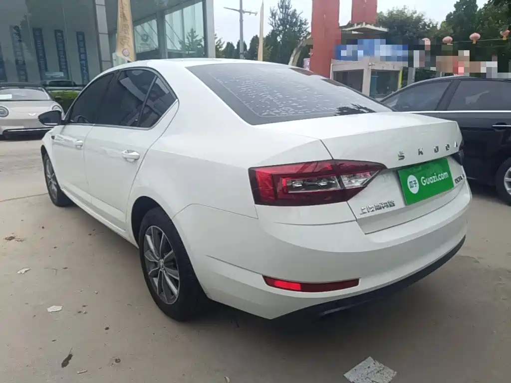 Skoda Octavia — миниатюра 5