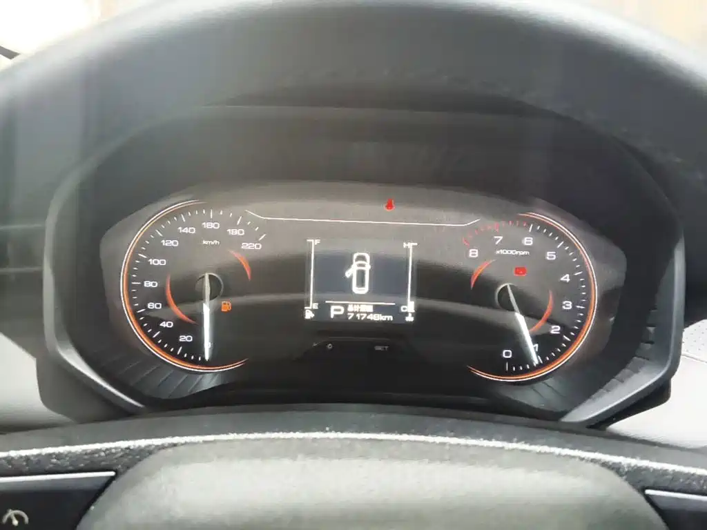 Wuling Jiachen — миниатюра 12