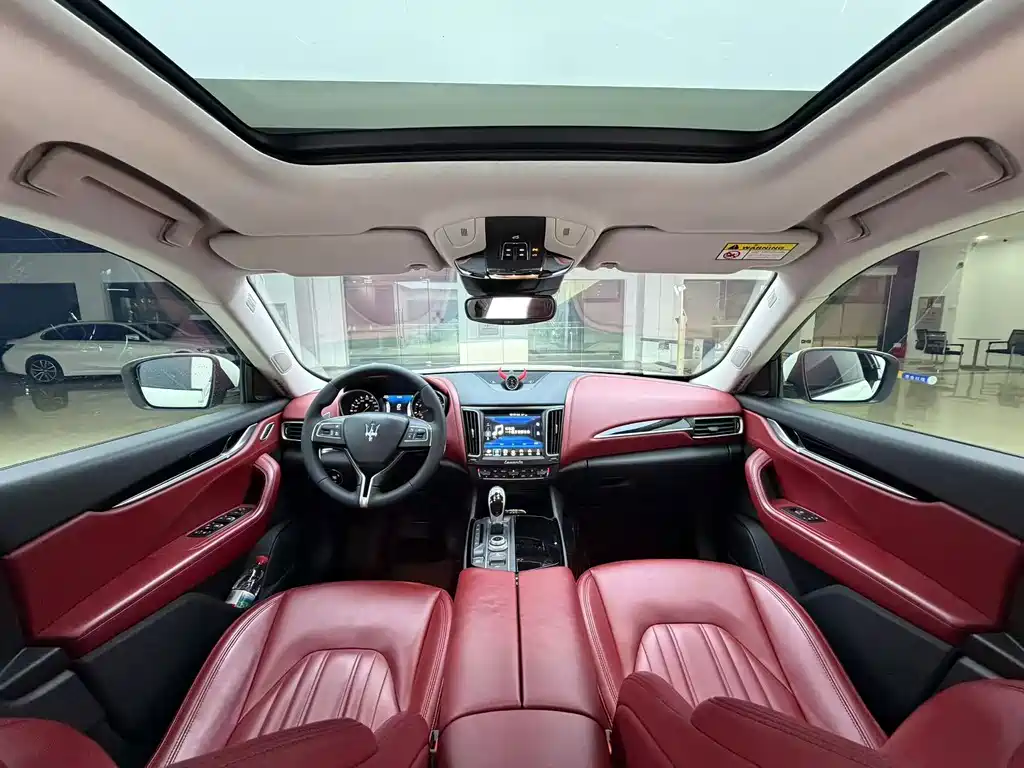 Maserati Levante — миниатюра 5