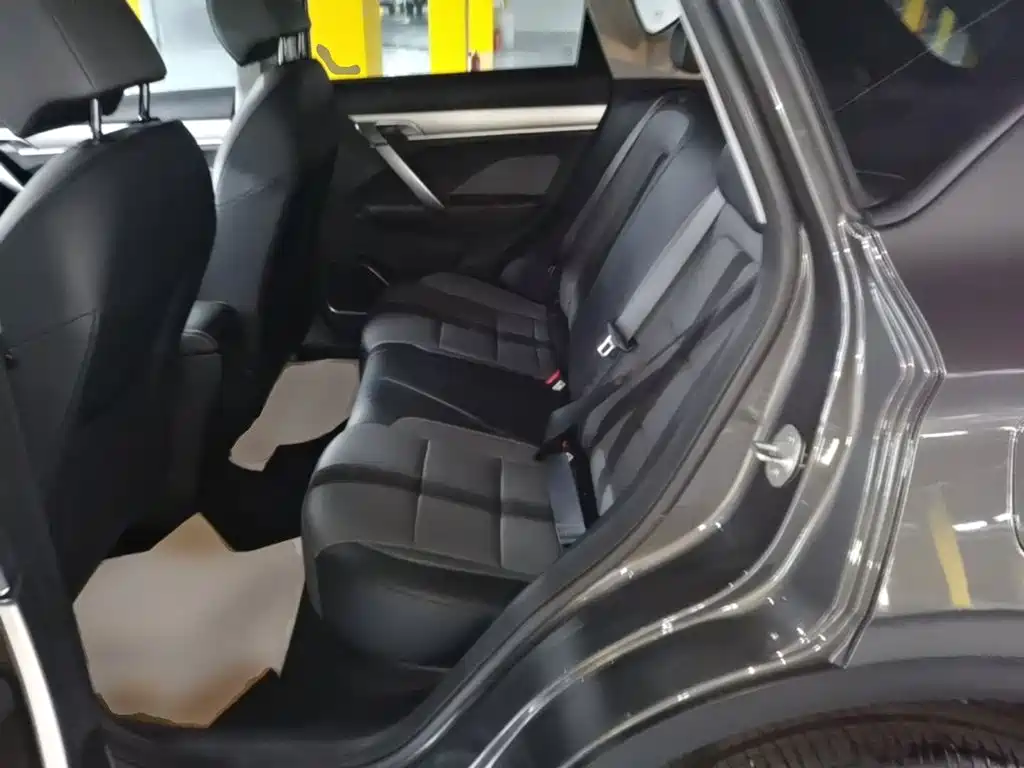 Geely Binyue — миниатюра 17