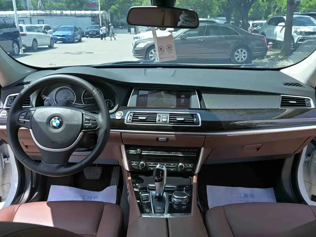 BMW 5 Series GT — миниатюра 4