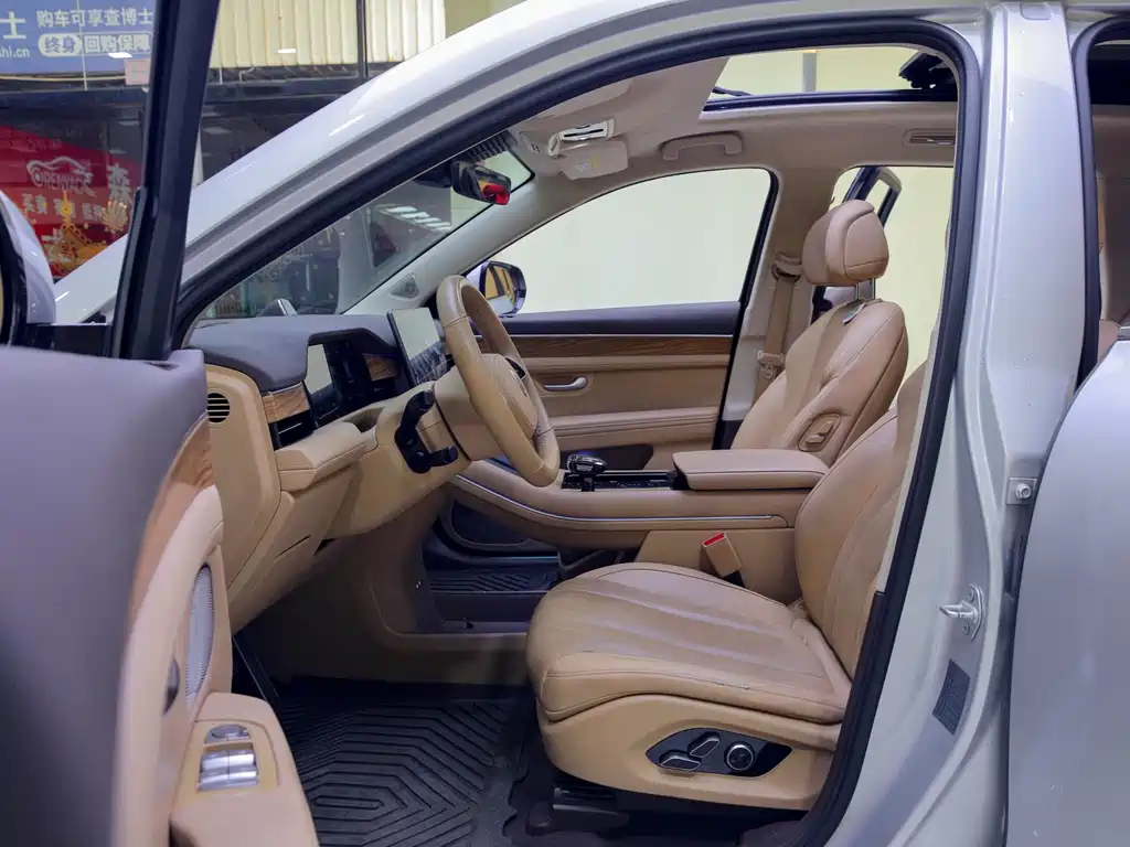 AITO ASK THE WORLD M7