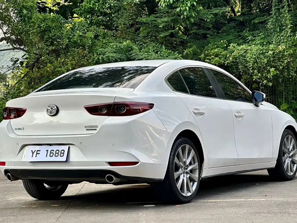 Mazda 3 Axela — миниатюра 7