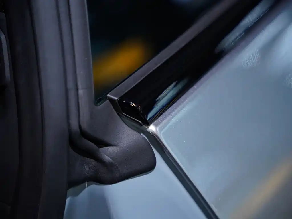 BMW M4 — миниатюра 9