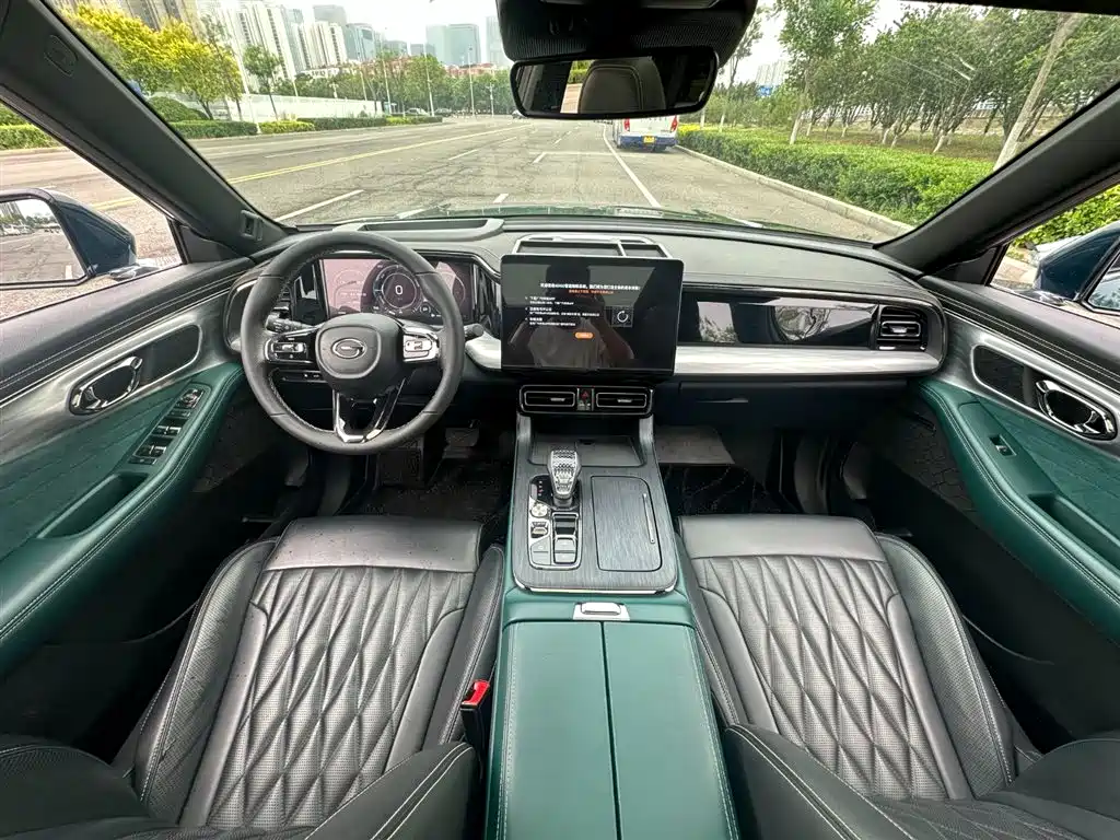 GAC GS8 2022 2.0TM Luxury ( мест)