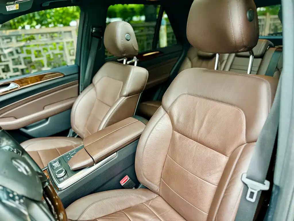 Mercedes-Benz M-Class — миниатюра 25